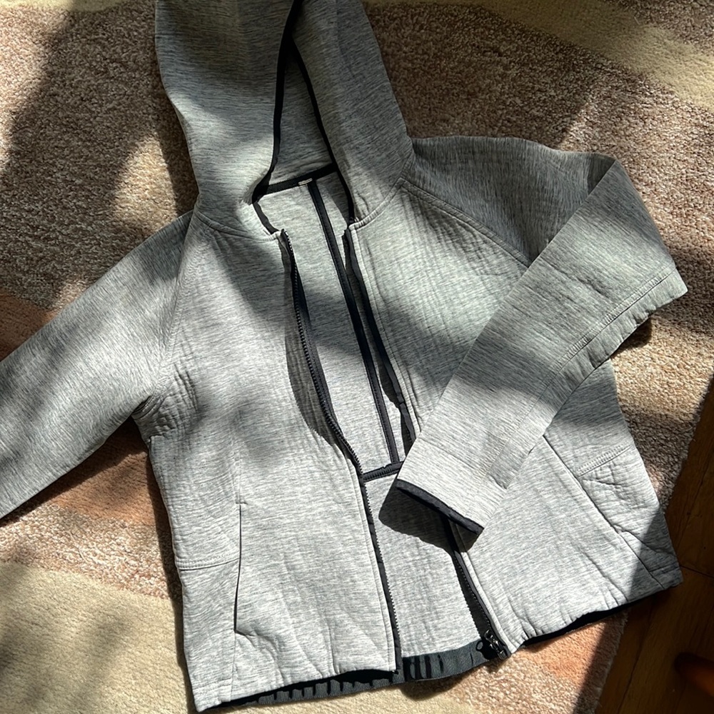 LULULEMON jacket